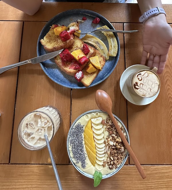 Hanoi Coffee Station & Restaurant 4