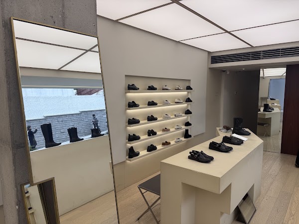 CUEREN Samcheong Signature Store 5