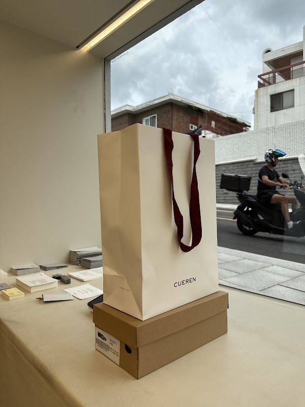 CUEREN Samcheong Signature Store 3