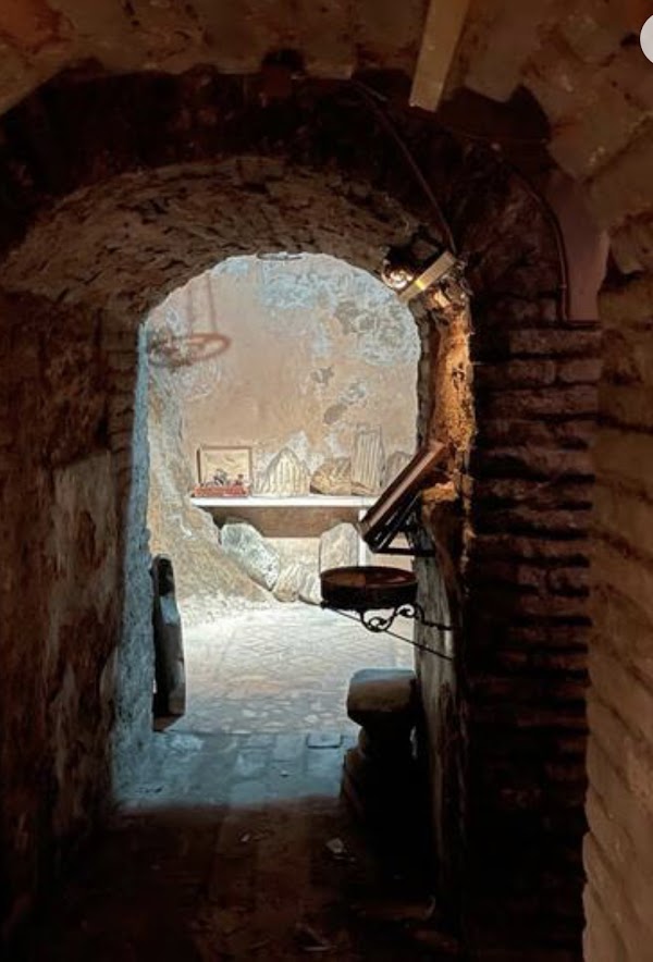 ATHENS CATACOMBS