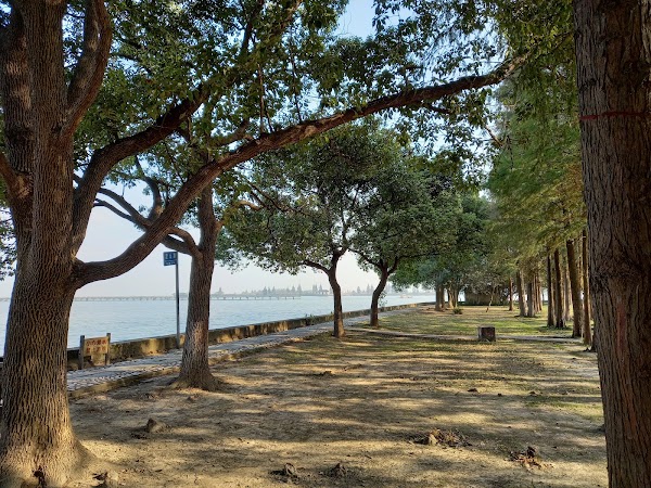 Dianshan Lake 4