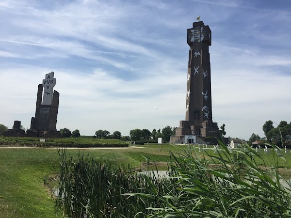 Yser Tower 1