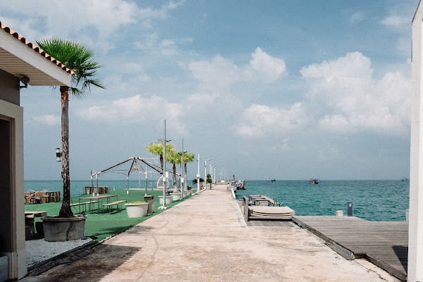 Baan Tah on the Sea