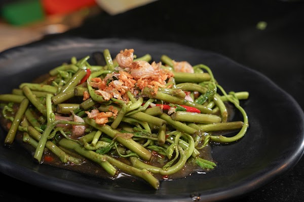 Thai Niyom Cuisine 2