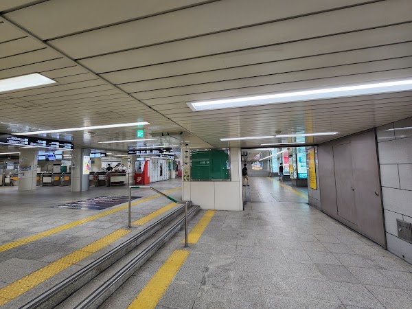 Nishi-Umeda Station 1
