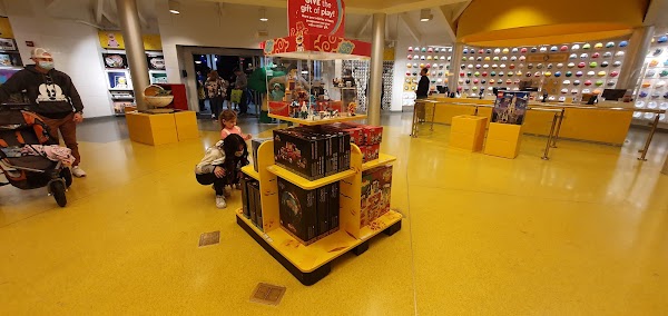 The LEGO® Store Disney Springs 2