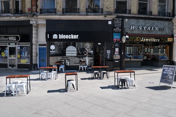 Bleecker Burger Victoria