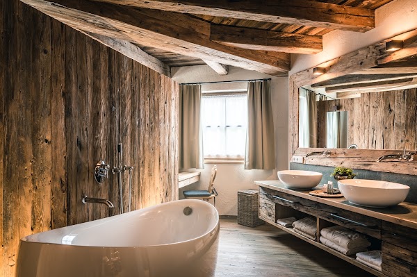 Kolfuschgerhof Mountain Resort&Spa in Dolomites Colfosco - Corvara - Alta Badia 3