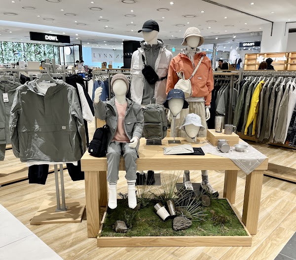 Snow Peak Lotte Outlet Seoul Station Branch 5