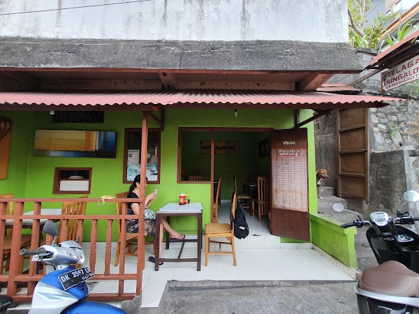 Warung Sen San