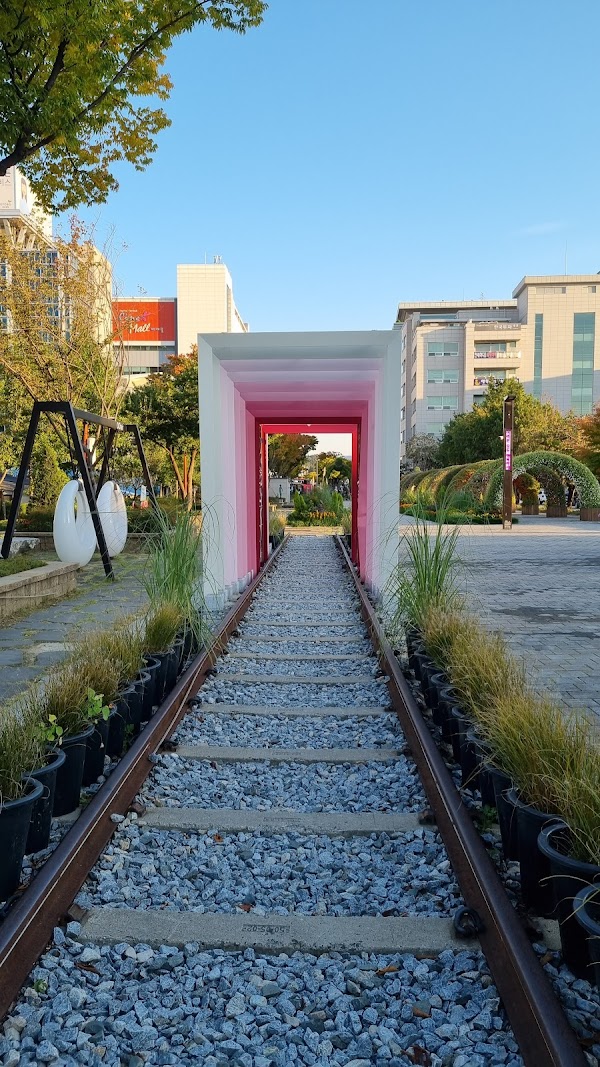 Gangneung Wolhwa street 2
