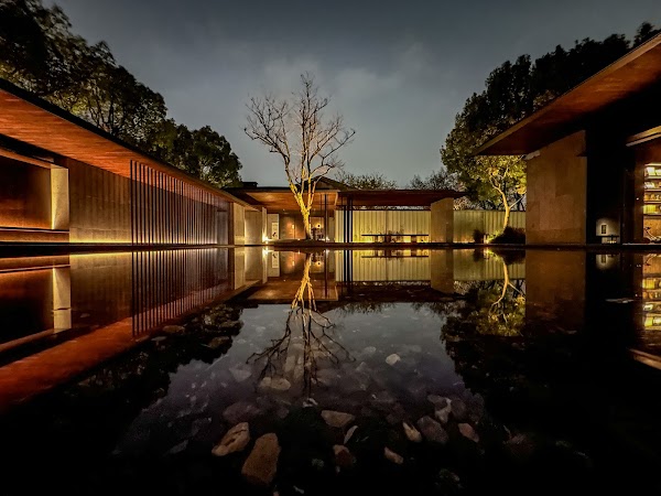 MUH SHOOU XIXI HOTEL
