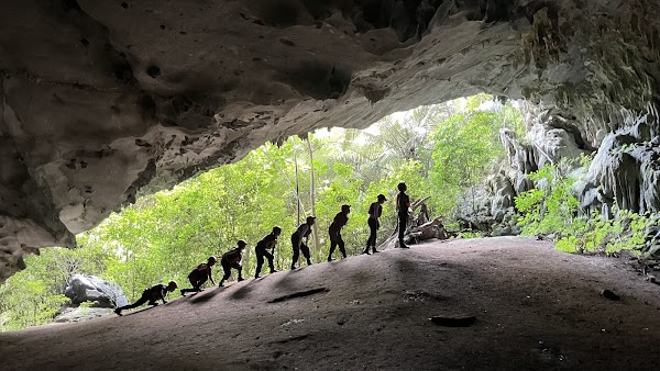 Tú Làn Cave