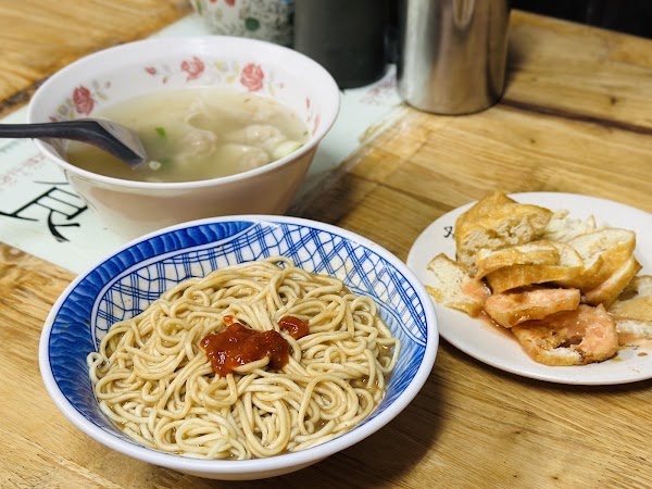 火生餛飩麵店 4