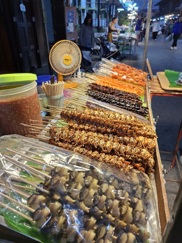 Chiang Khan Walking Street Night Market 4