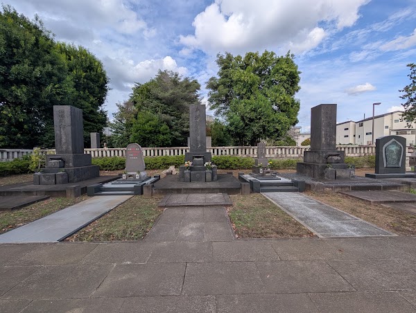 Yanaka Cemetery 4