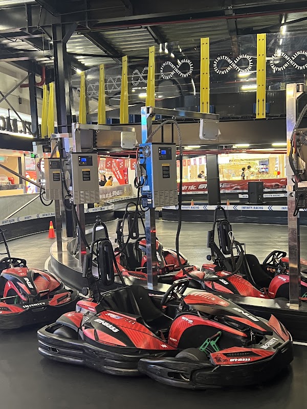 Infinity Racing 1