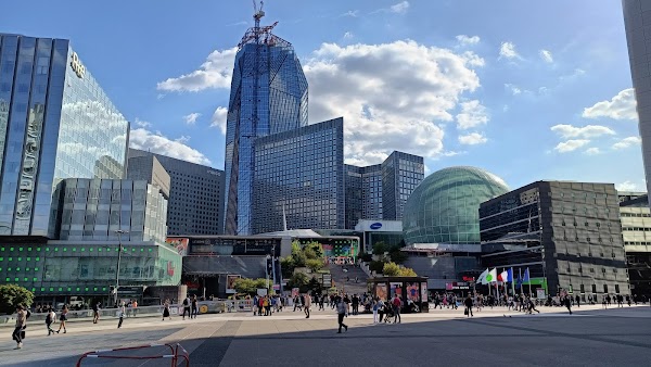 Parvis de la Défense