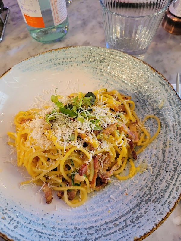 Divino Enoteca Italian Restaurant & Wine Bar 4