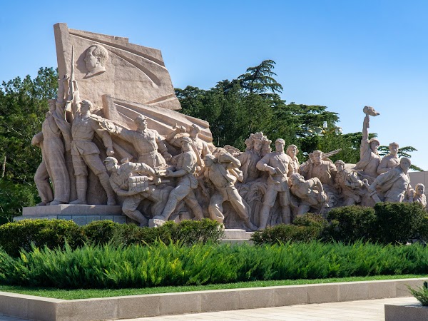 Mausoleum of Mao Zedong 2
