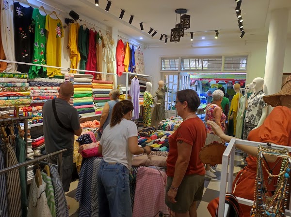 Cửa hàng thời trang Thuy Tailor 5