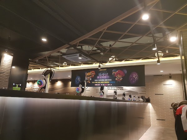 OZ PC CAFE Reserve Gangnam Station 3