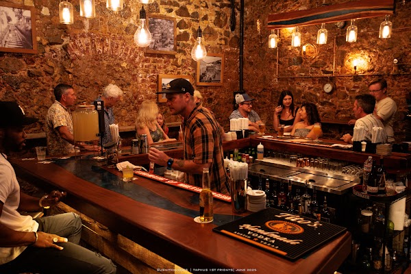 Taphus Beer House