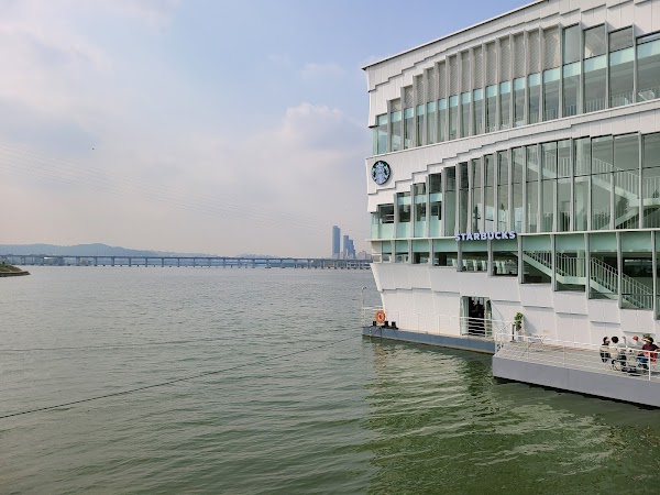 Seoul Wave Art Center 5