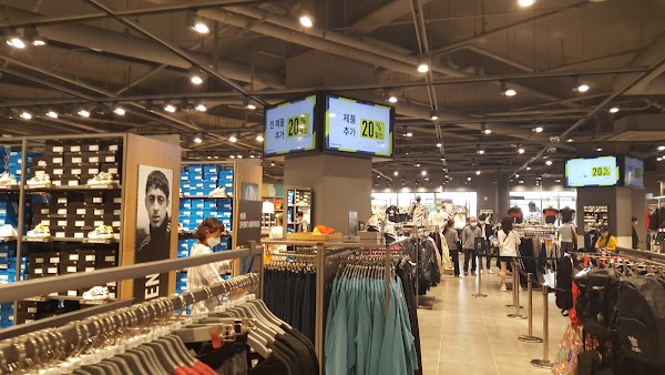 Lotte Premium Outlets - DongBusan 4