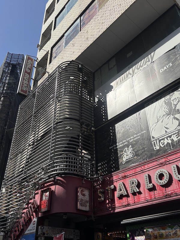 🇯🇵 ToKYo 🇯🇵 73