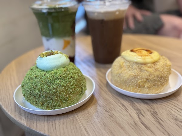 LA LA Bakeshop (Bay) 5