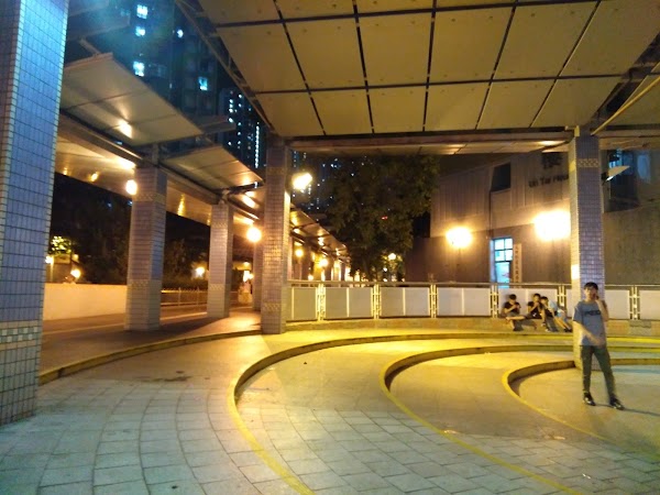 Un Chau Estate 5