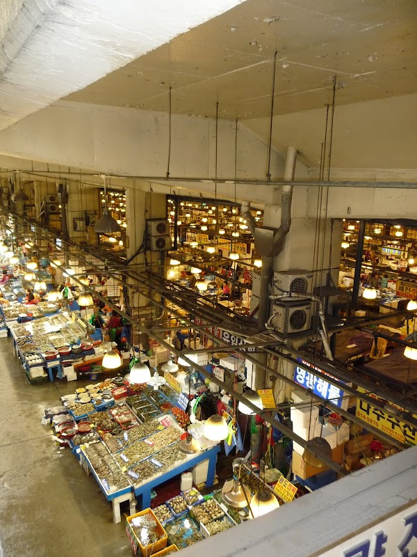 Noryangjin Fisheries Wholesale Market 4