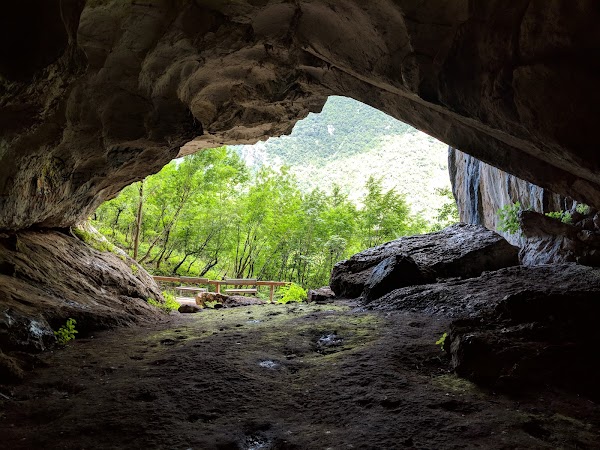 Pëllumbas Cave 4