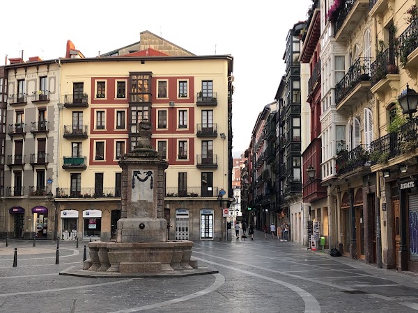 Zazpikaleak Casco Viejo 4