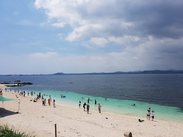 Hongjodangoe (Coralsand beach)