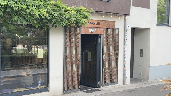 Banh Mi Stable 2