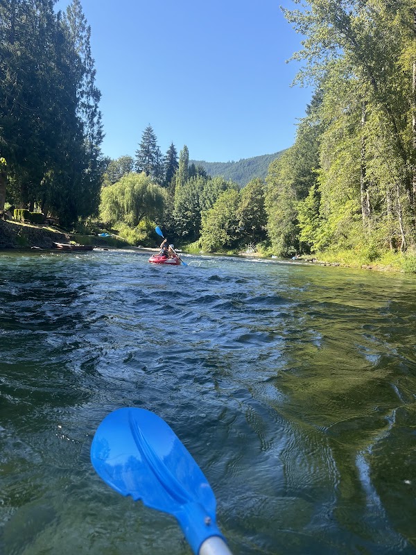 Lake Cowichan River Tubing 3