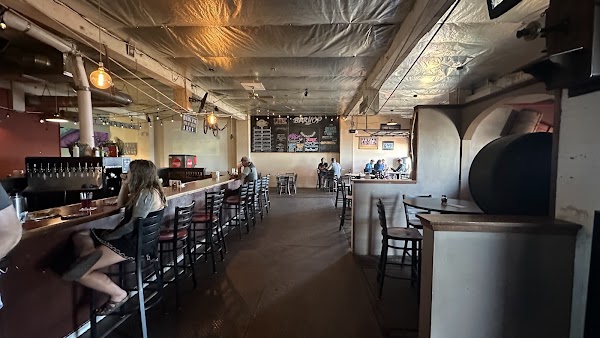 Barhop Brewing and Artisan Pizza 1