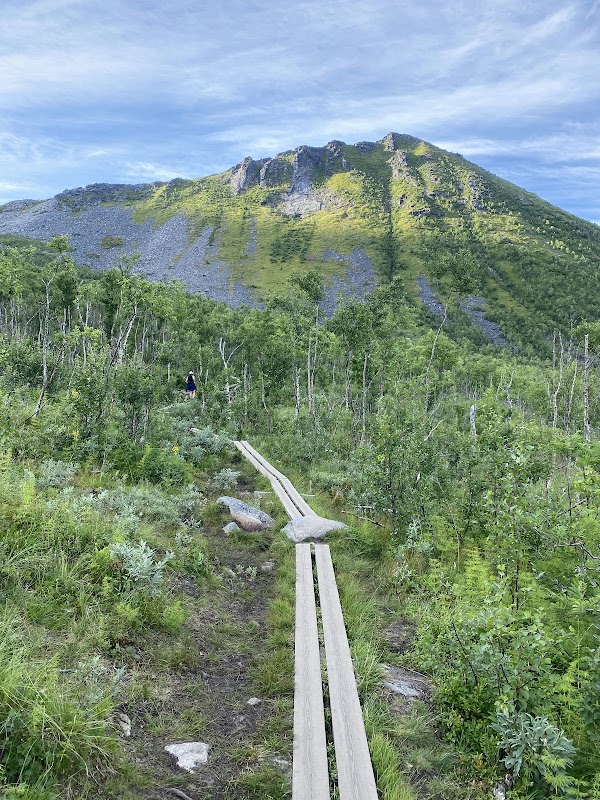Hesten trail head 2