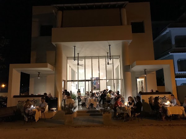 Capriccio Restaurant and Boutique 2