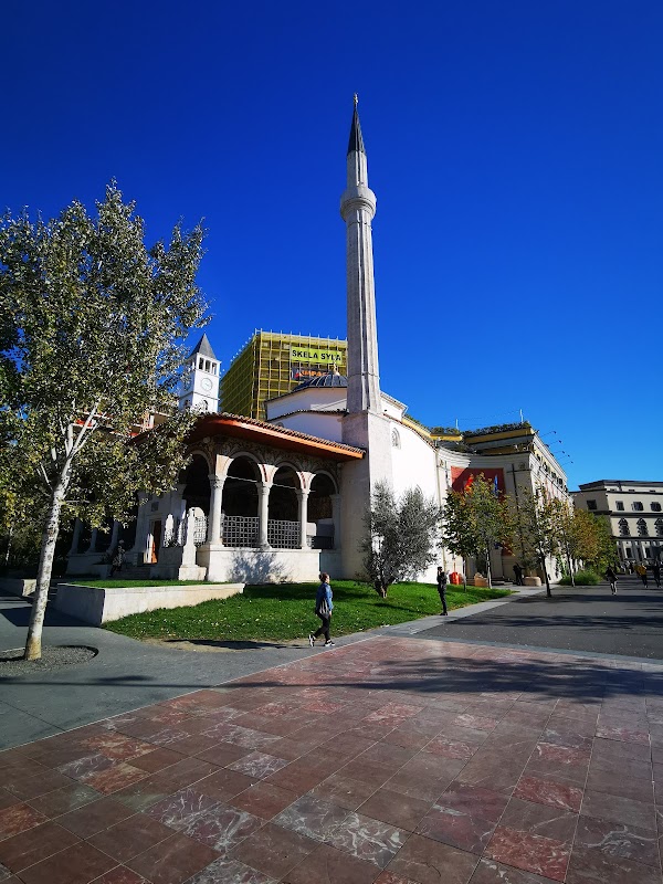 Skanderbeg Square 3