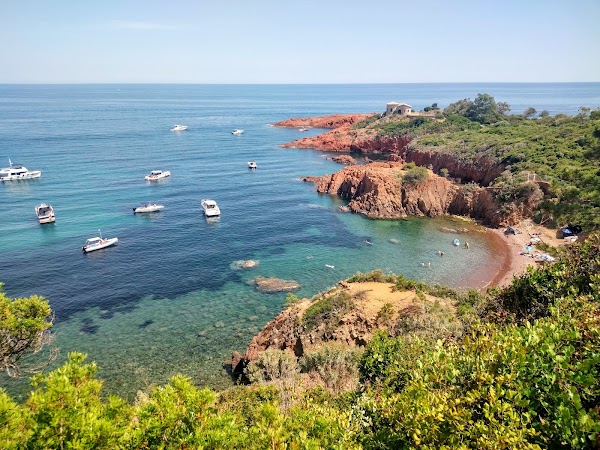 Plage calanque Cap Roux