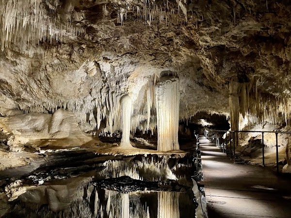 Lake Cave 5