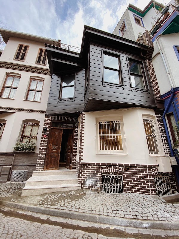 Yirmiyedi Kuzguncuk