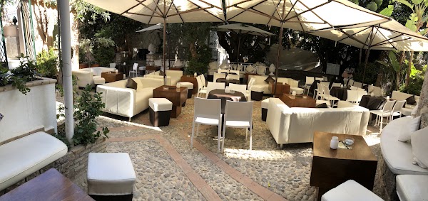 Q Lounge Bar