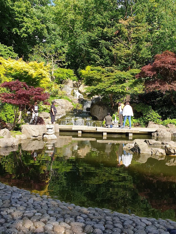 Holland Park 1