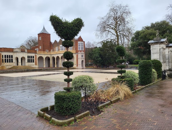 Holland Park 3