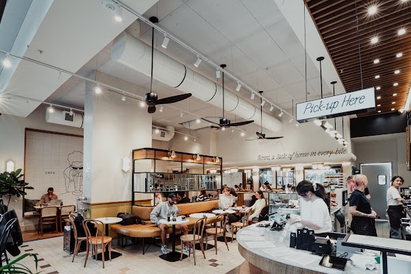 Nonni Cafe & Bakery 1