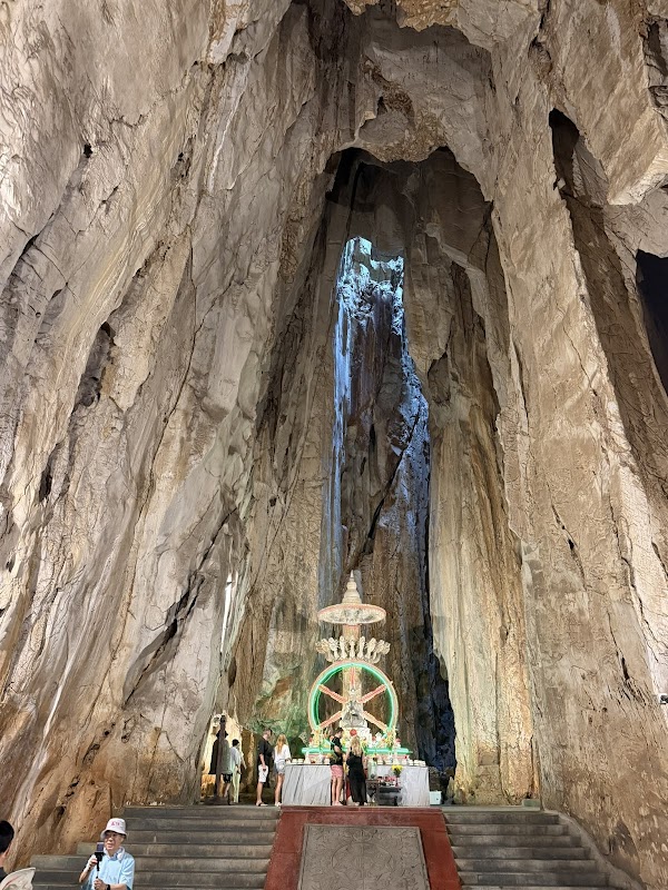 Động Âm Phủ
